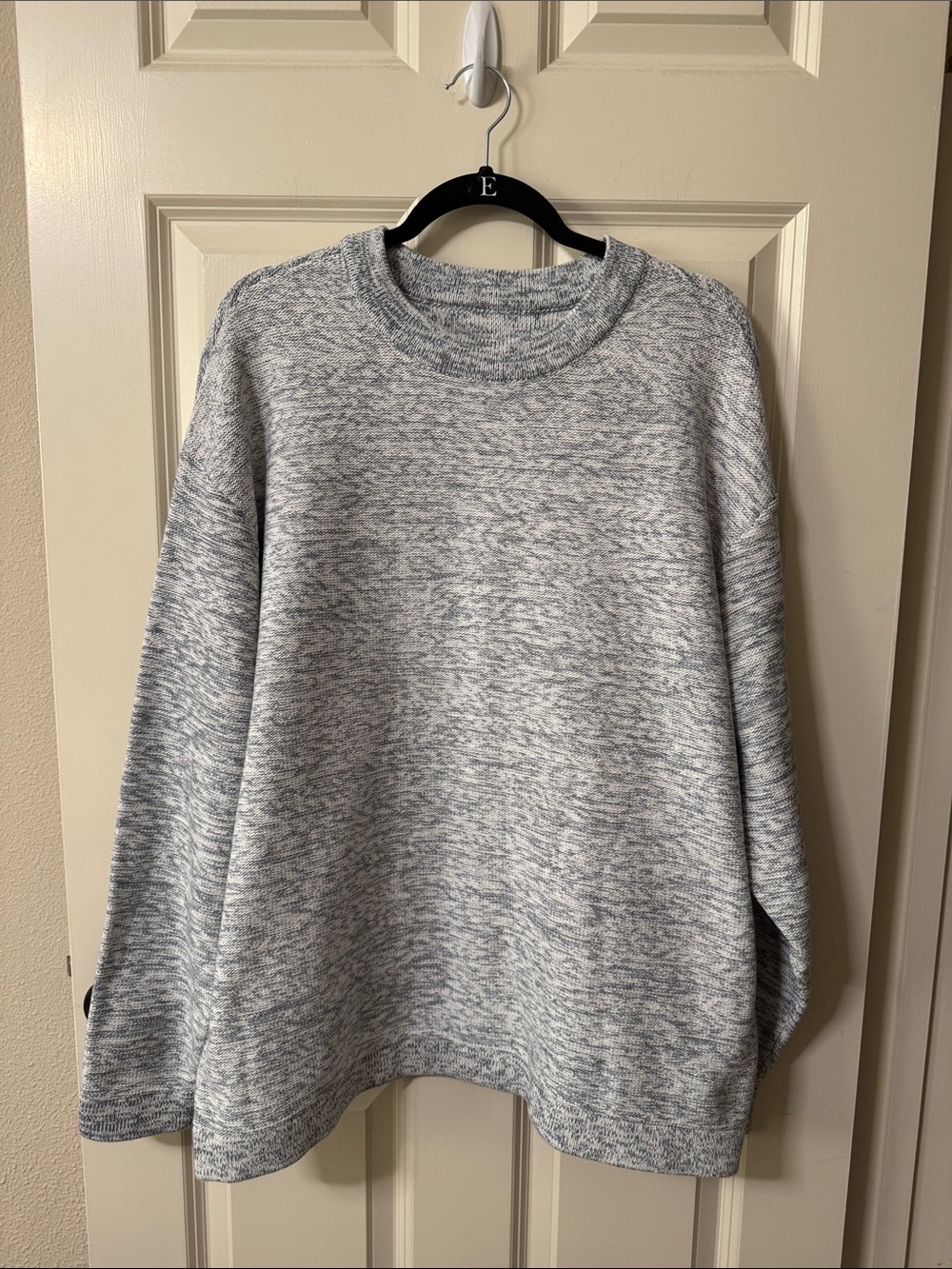 lululemon athletica Men's Textured Knit  Gray/White Crewneck Sweater